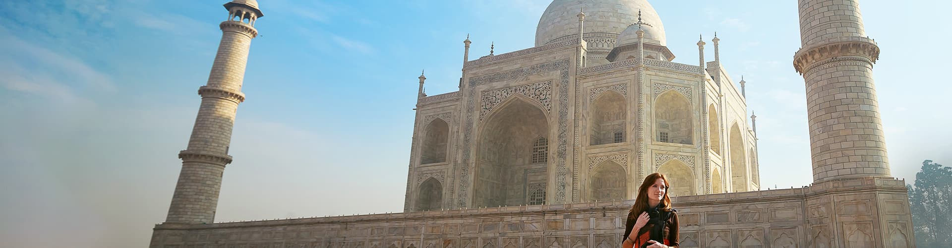 india agra taj mahal pax standing outside