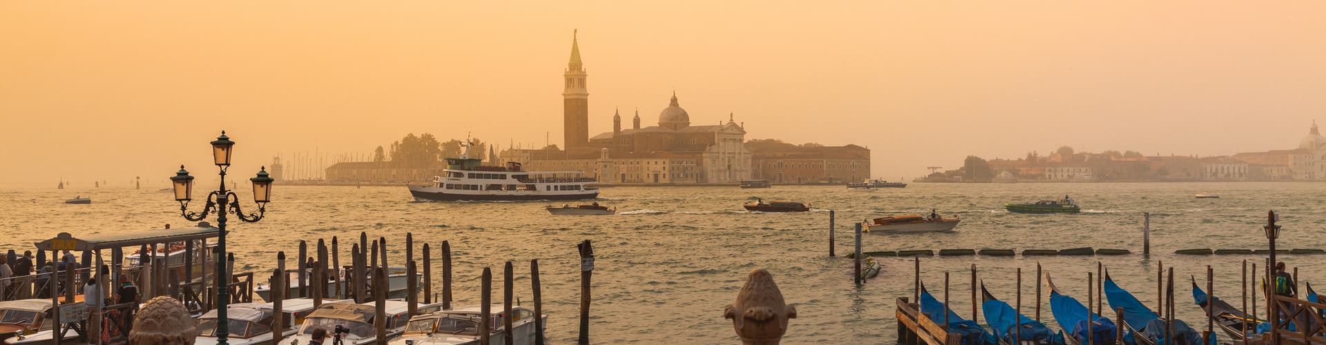 ZMZB Venice Boats Banner Image