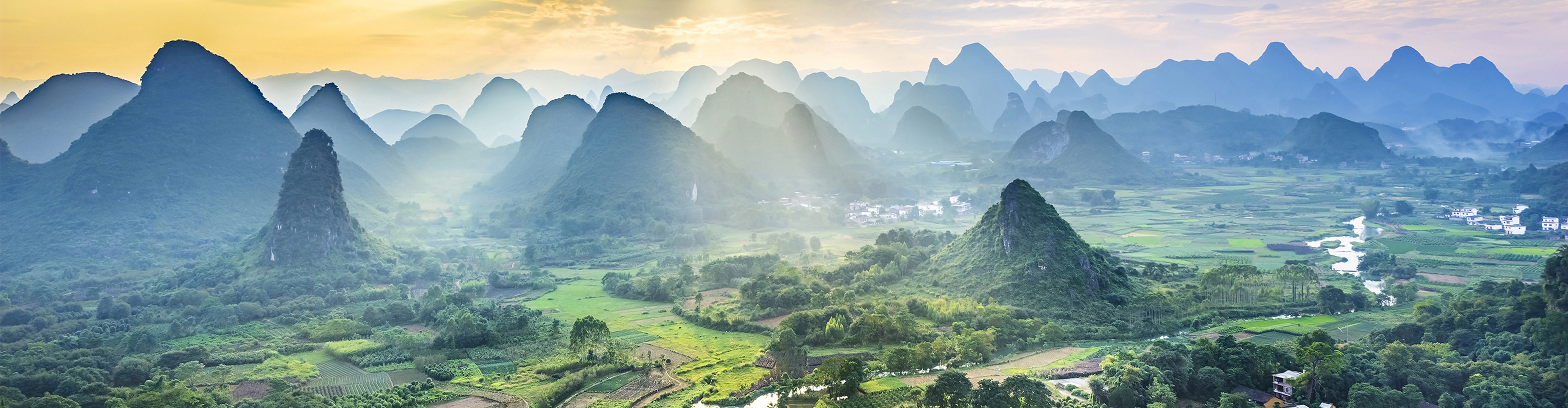 China_Yangshuo_Aerial-view