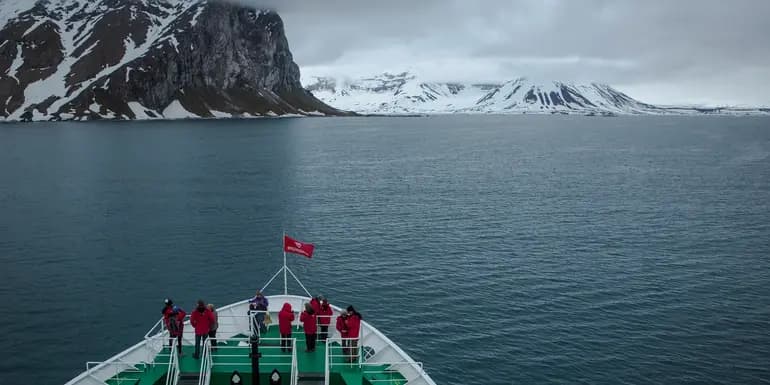 Arctic Highlights Southbound image