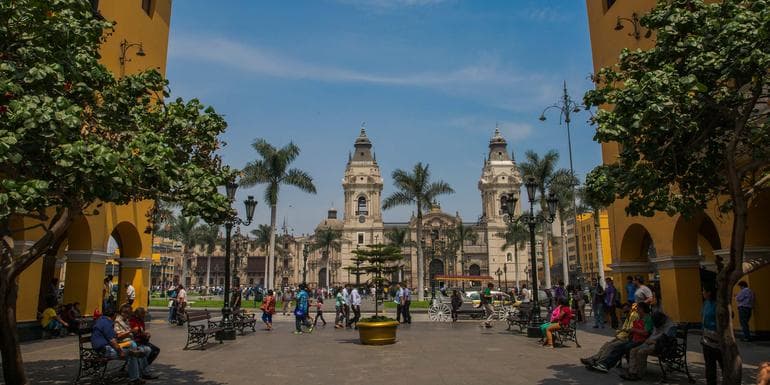 Lima Day Tour: Highlights and Insiders Tour (full day) image