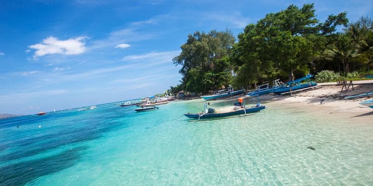 Indonesia: Candidasa, Mt Rinjani & the Gilis image