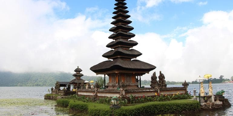 Indonesia: Sumatra, Java & Bali image