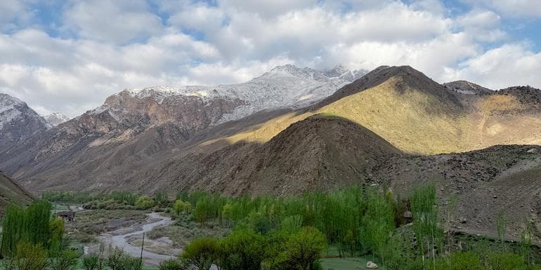 Central Asia: Uzbekistan, Tajikistan, Kazakhstan & Kyrgyzstan image