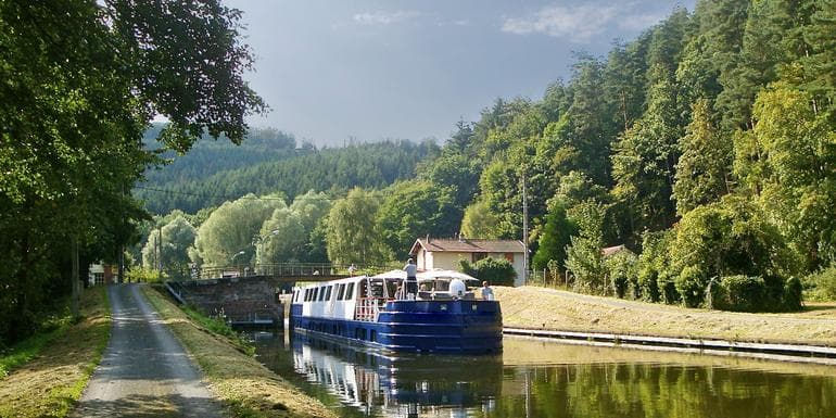 Burgundy River Cruise Adventure image