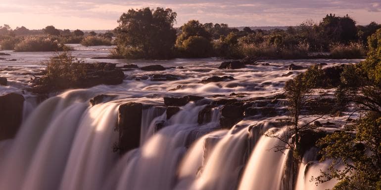 Johannesburg to Nairobi Overland: Waterfalls & Beaches image