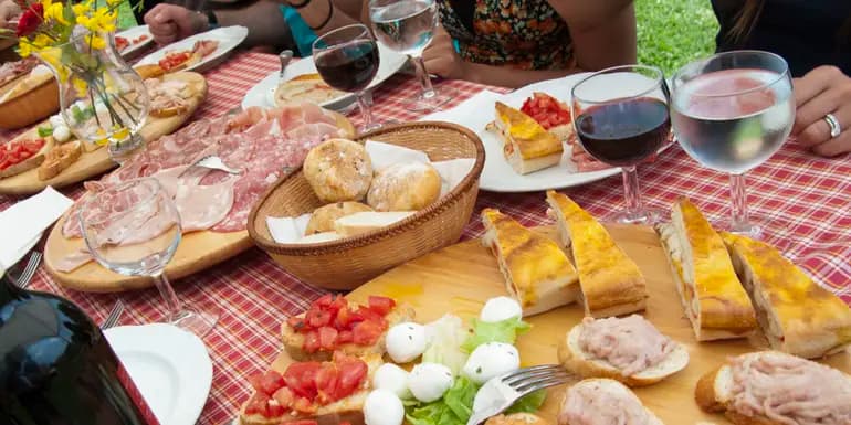 Local Living Italy—Tuscany San Gimignano image