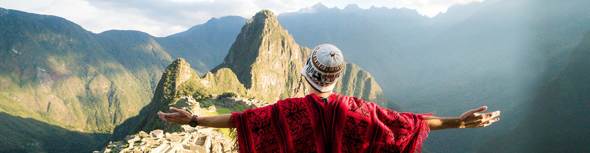 GSAI-essential-peru-machu-picchu-traveller-sunrise