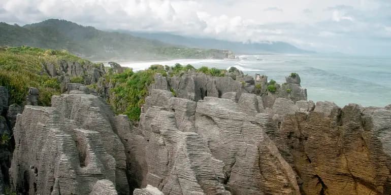 New Zealand: South Island Encompassed image