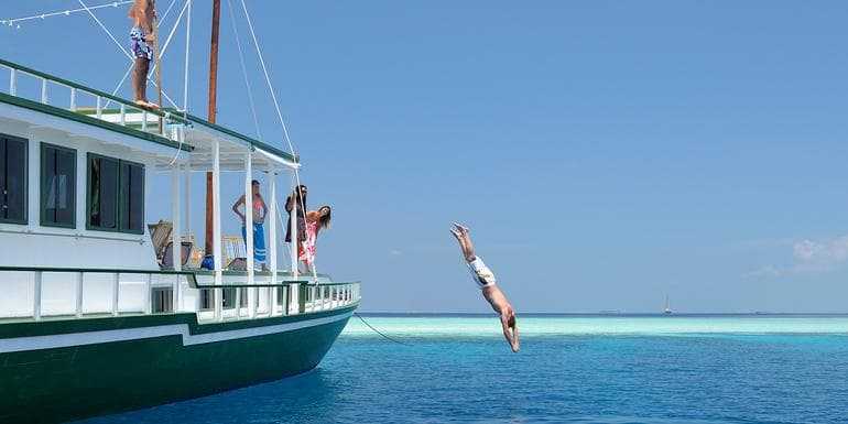 Essential India & Maldives Sailing image
