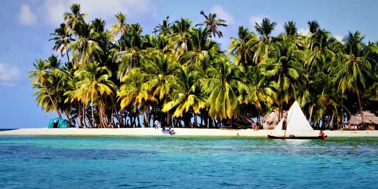 Panama: Craters, Coasts & Highland Mountains image