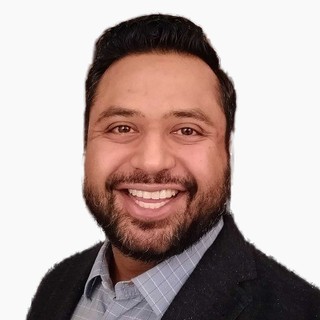 Shekhar Parmar, Founder & registered travel agent at TripFinder